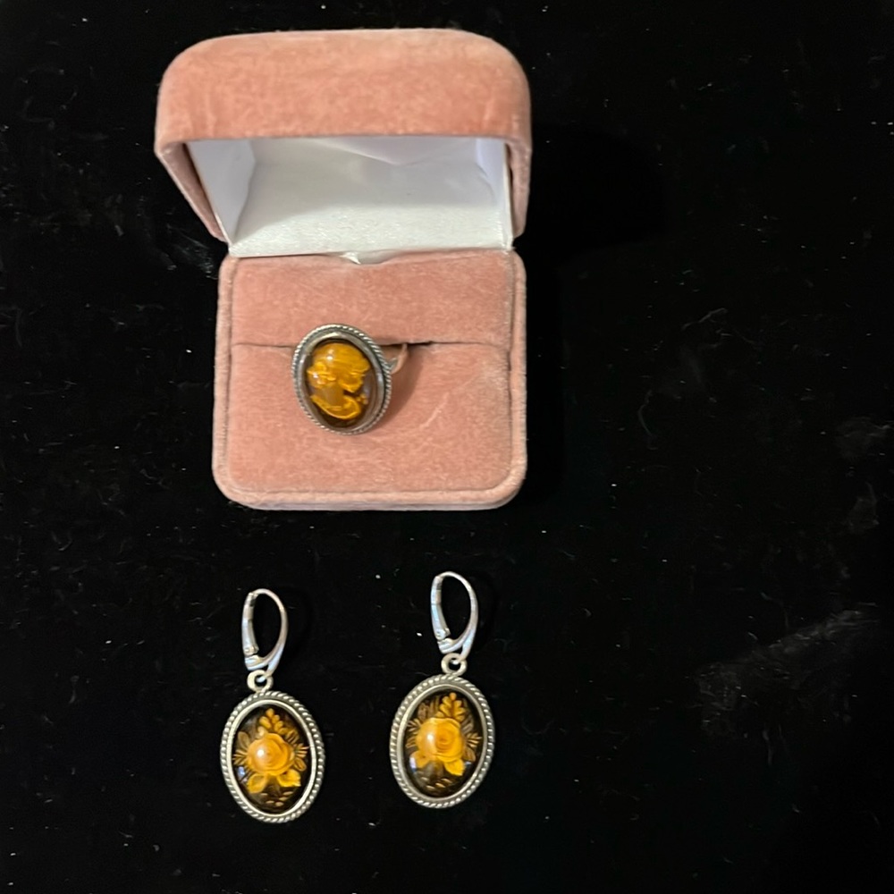 Sterling silver and etched Amber cameo ring and floral earrings. All stamped 925